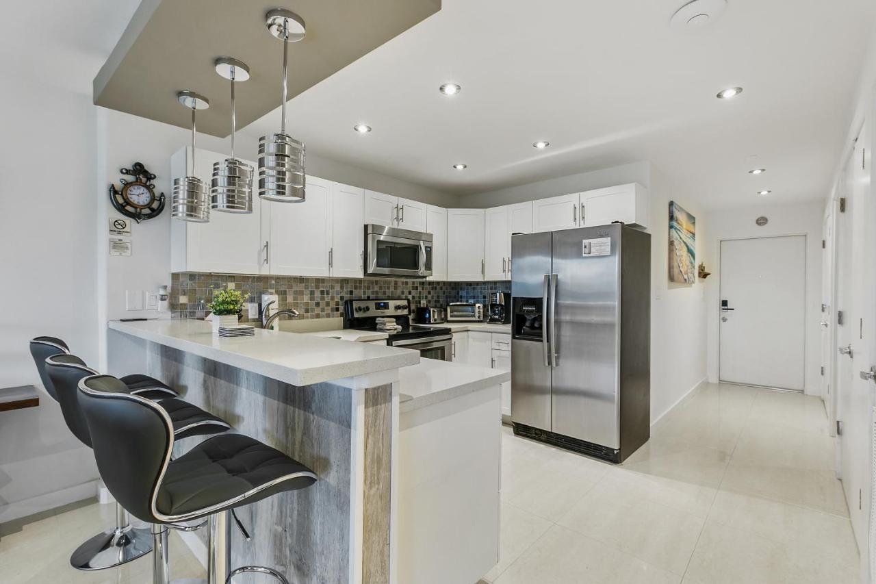 Newly Decorated Condo In Beautiful Beachfront Resort South Padre Island Exteriör bild