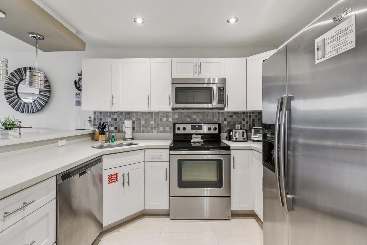 Newly Decorated Condo In Beautiful Beachfront Resort South Padre Island Exteriör bild